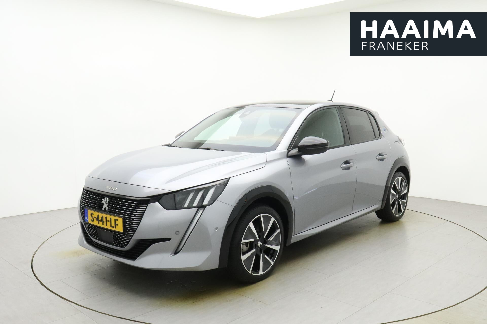 Peugeot e-208